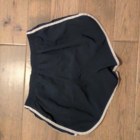 Nike DRI-FIT Tempo Running Shorts- Women's Large - Picture 3 of 4